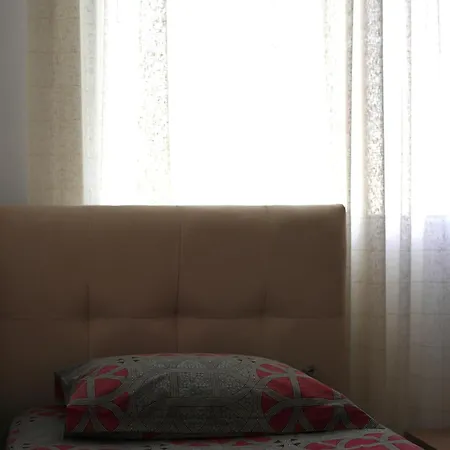 شقة Lovely 2 Bedrooms *