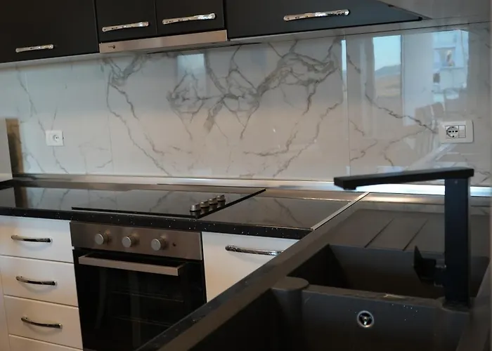 Lovely 2 Bedrooms Apartament *