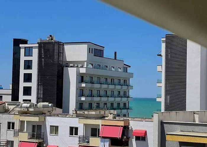 Lovely 2 Bedrooms Apartament Golem (Tirana)